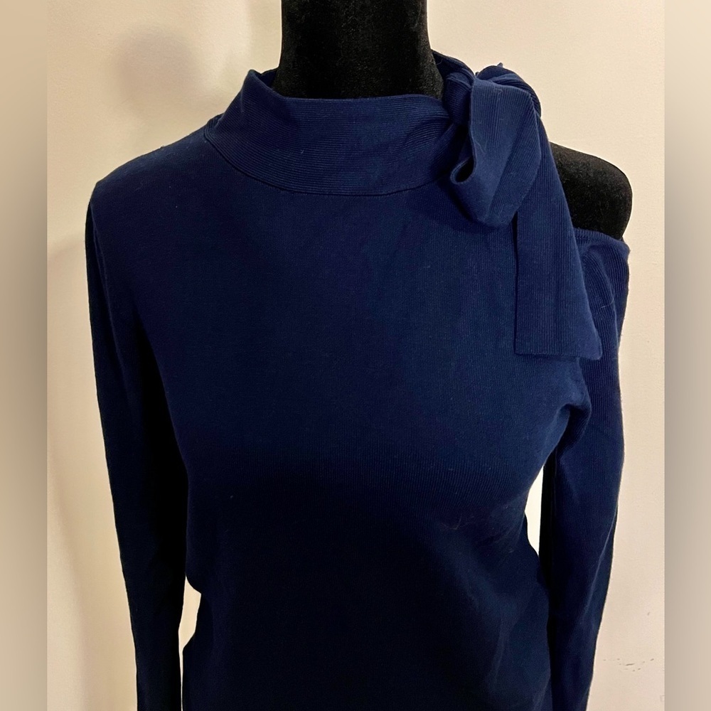 525 America Royal blue sweater  bow tie peek a boo shoulder vintage look small - Picture 6 of 7